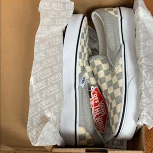 Women’s classic slip on vans size 5.5 new